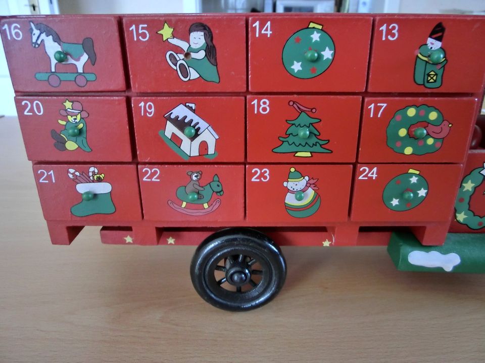 Adventskalender  Geschenkekalender Truck in Neustadt