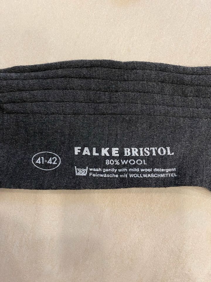 Falke Bristol Socken Kniestrümpfe 41/42 in Seggebruch