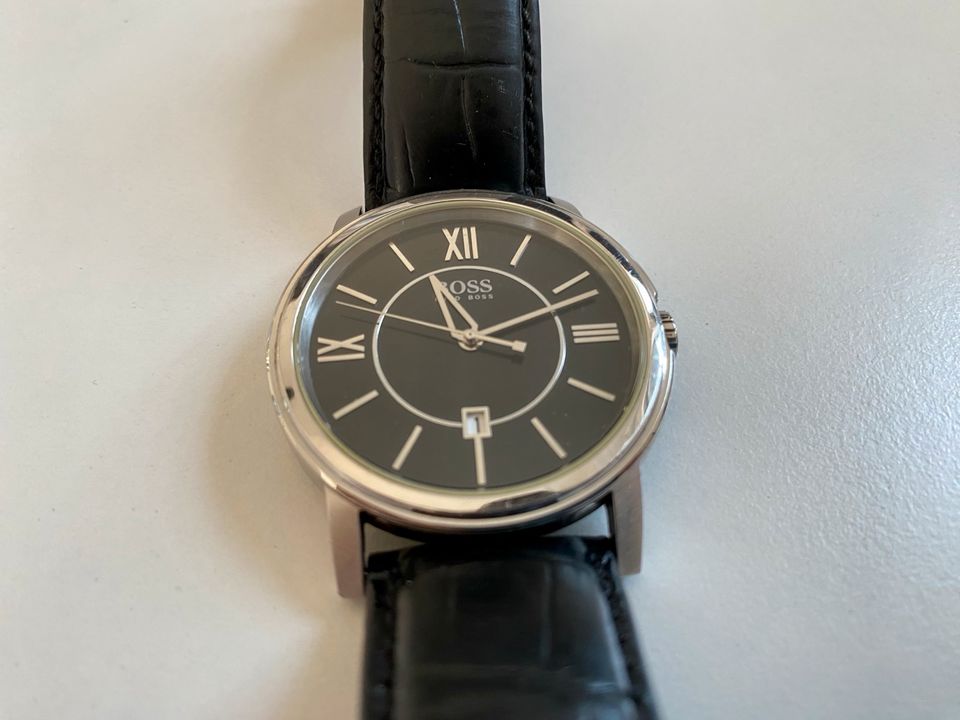 Hugo Boss HB.72.1.14.2154 OVP Herren Uhr Leder Armbanduhr Silber in Stuttgart