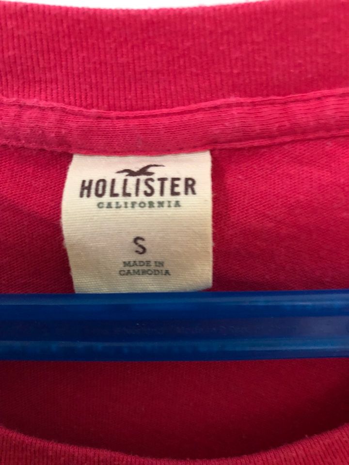 Hollister T-Shirt Pink Schrift glitzert in Riegelsberg