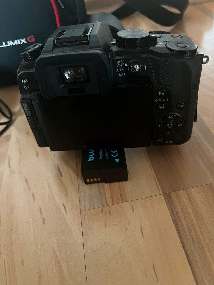 Panasonic Lumix DMC-G70 Kamera + 3 Akkus + 16 GB SD Karte in Contwig