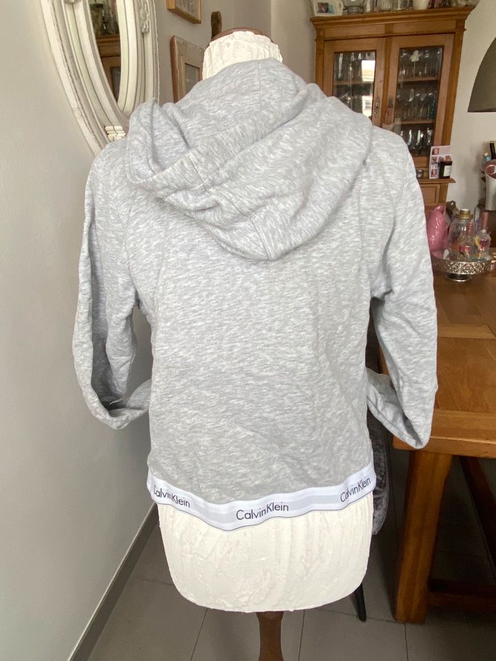 Calvin Klein Sweater Sweatshirtjacke Jacke grau s Hoodie in Frankfurt am Main