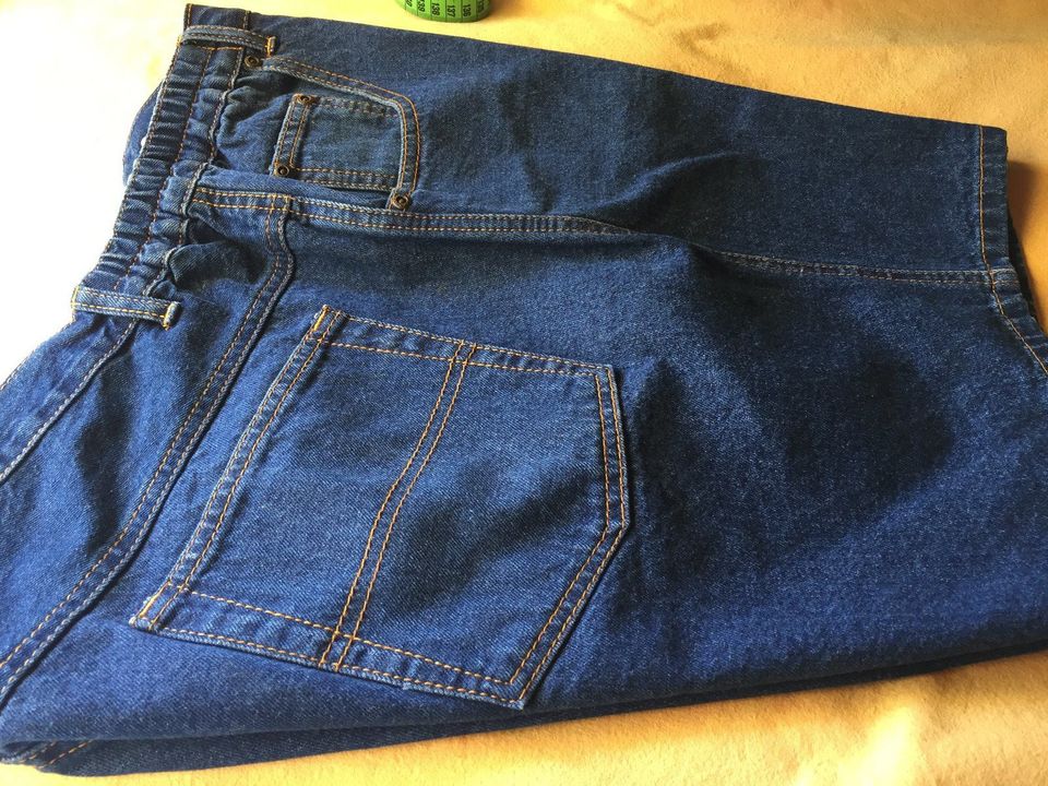 kurze Herren-Jeans-Shorts, Größe 56 blau in Murr Württemberg