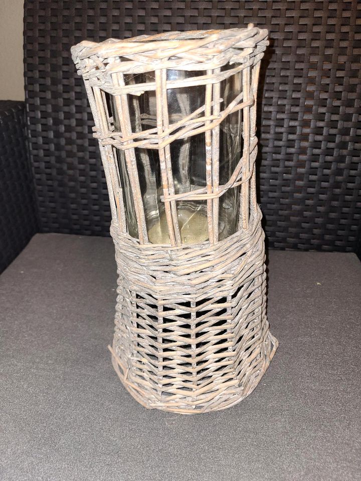 Rattan Windlicht mit Glas in Bentzin