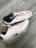 Nike Air Max 720-818  Rosé Gr.42 Nordrhein-Westfalen - Herford Vorschau