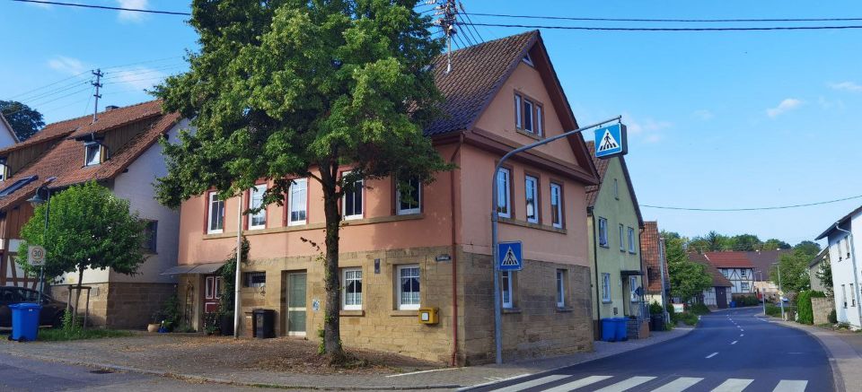 Schönes und teilmodernisiertes 4,5 Zimmer-Einfamilienhaus in Pfaffenhofen in Pfaffenhofen