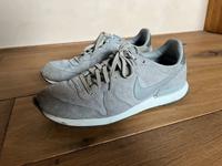 Nike Sneaker Damen Gr.41 Turnschuhe Nordrhein-Westfalen - Höxter Vorschau