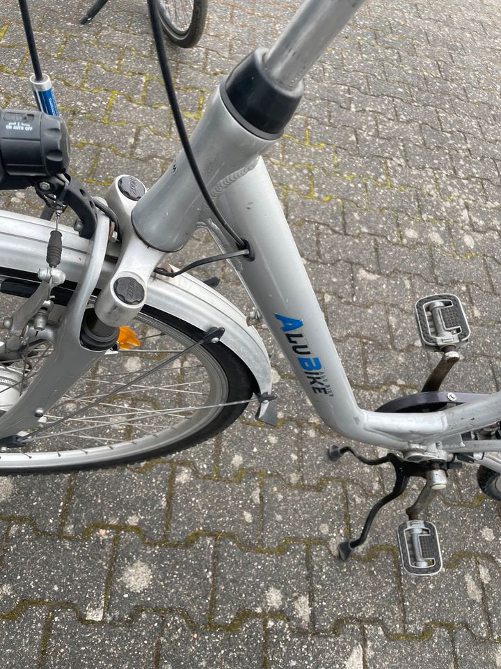 Alu bike sehr leicht alufahrard in Neuss