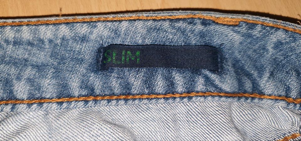 BENETTON Jeans W26 L30 Hose XS S Röhre Skinny Slim Blau 32 34 36 in Essen