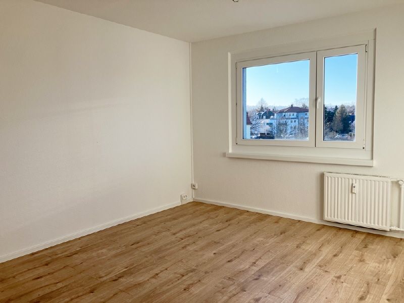 Leubnitz-Neuostra // ruhige Seitenstraße! neu renovierte 2-Zi.-Whg. ***sofort frei*** in Dresden