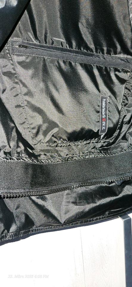 Mädchen / Damen  probiker Motorradkombi Gr 34 +Lederhandschuhe in Lutherstadt Wittenberg
