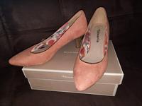 Pumps / Damenschuhe Gr.40  Tamaris  altrosa für 35,-  top Zustand Sachsen - Hoyerswerda Vorschau