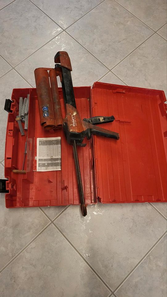 Hilti HDM 500 Auspressgerät in Ehringshausen