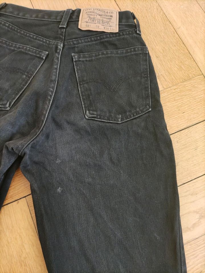 Levis Jeans 881 W28 L30 Gr. 36 schwarz Vintage orig. 90er Jahre in Berlin