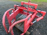 Ballenzange, Rundballen Silo Zange  für 3 Punktaufhängung Rheinland-Pfalz - Bleialf  Vorschau