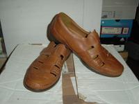 Mephisto Rafael  Sandalen Klettverschluss Gr. 45/10 in braun Köln - Ostheim Vorschau