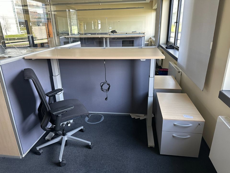 ❗️180x Arbeitsplatz Steelcase Ahorn Silber/ Büro SET/ Aktenschrank/ Rollcontainer/ Bürospind/ elektrisch Höhenverstellbare Schreibtische/ hydraulische Schreibtische/ Stehtische/ Wertfachschrank/ Büro in Linden