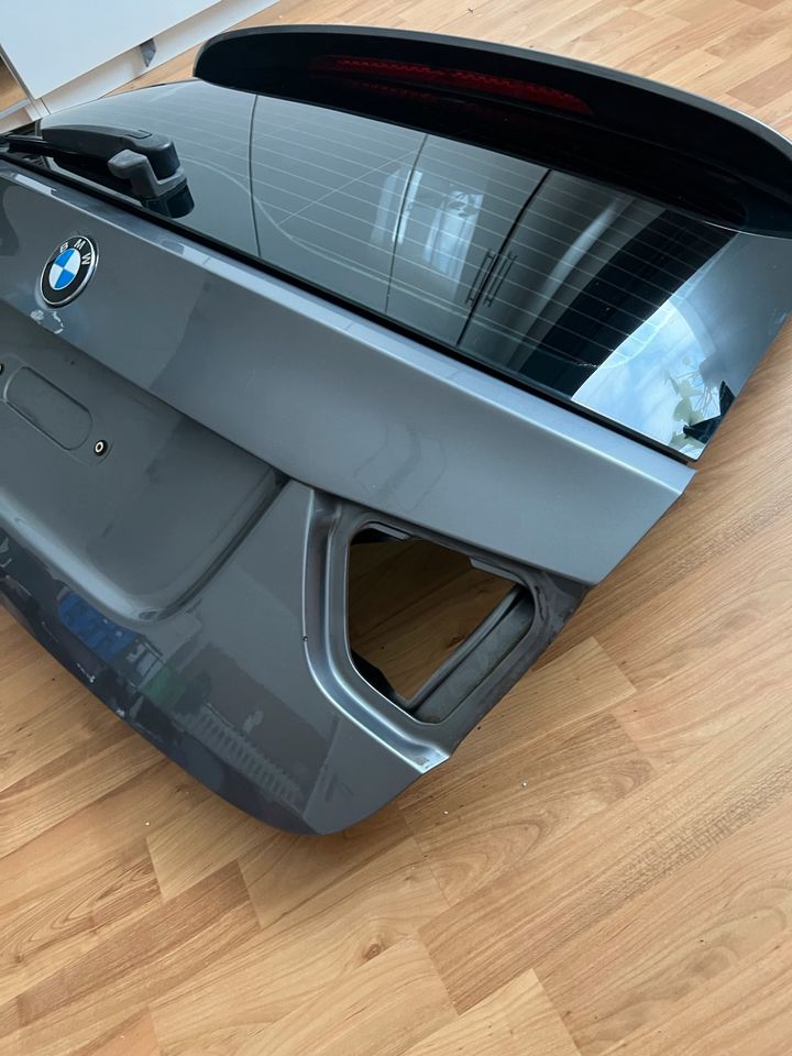 BMW 3er e91 Facelift LCI Heckklappe Kofferraumdeckel Spacegrau in Sarstedt