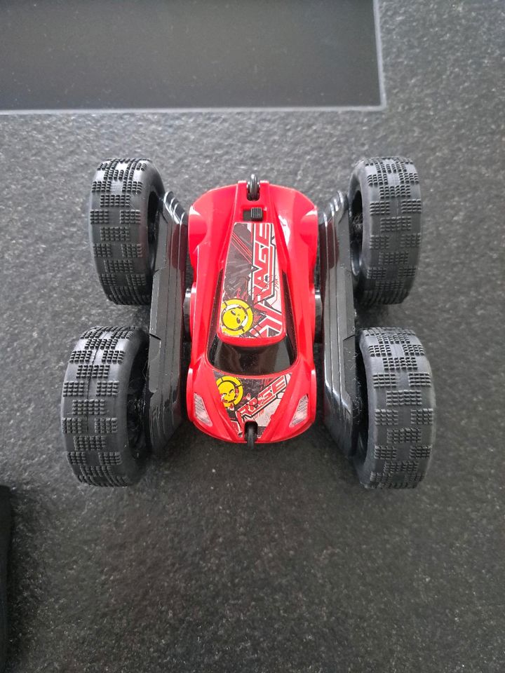 Dickie Toys RC Tumbling Flippy ferngesteuertes Auto wie Neu in Wehringen