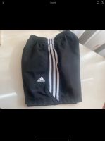 Adidas Shorts Gr.152 schwarz Nordrhein-Westfalen - Krefeld Vorschau