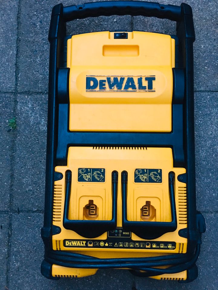 DeWalt DC022 GB. 230V, Baustrahler, Arbeitslampe, gutes Licht in Eisenach