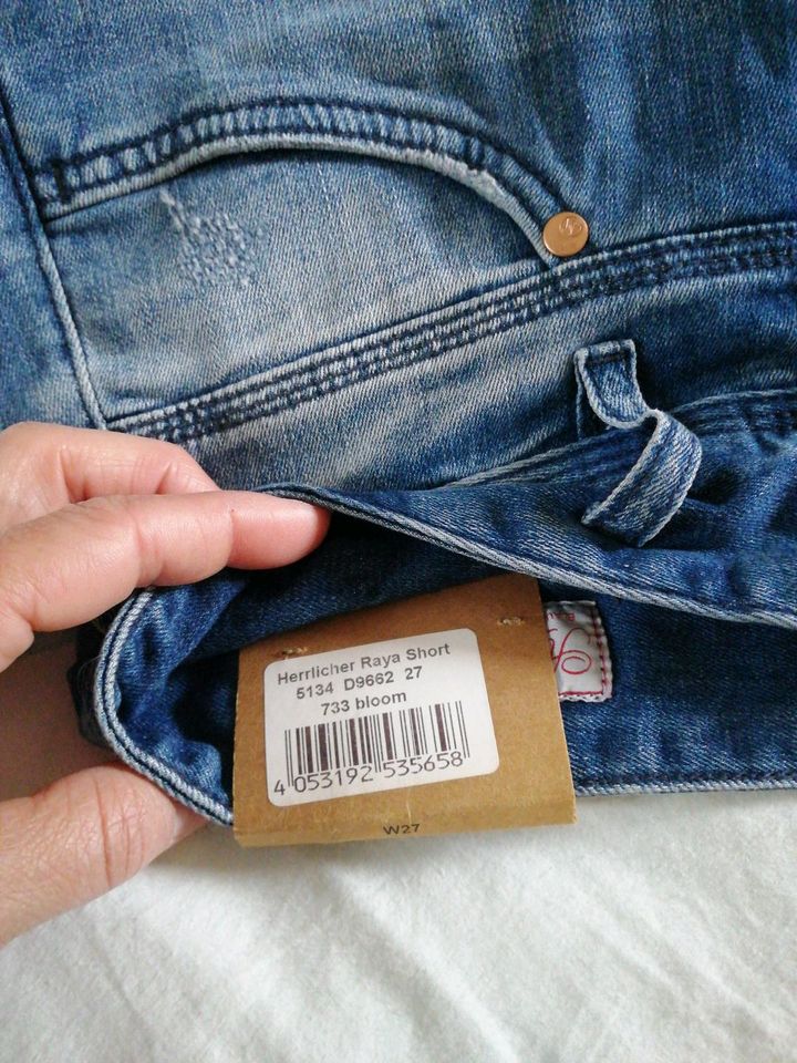 Herrlicher Shorts 'Raya' Jeans kurze Hose Gr. 27 Neu mEtikett !! in Talling