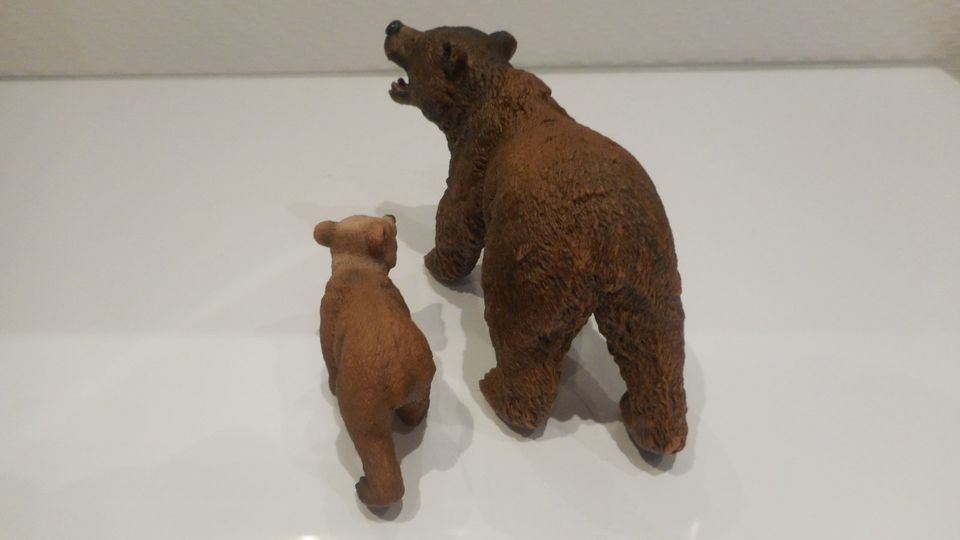 Schleich - Grizzlybär 14685 + Bären Junges in Berlin