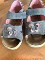 Kinderschuhe Sandalen 25 lilablau glitzer Superfit Schmetterling Baden-Württemberg - Herbolzheim Vorschau