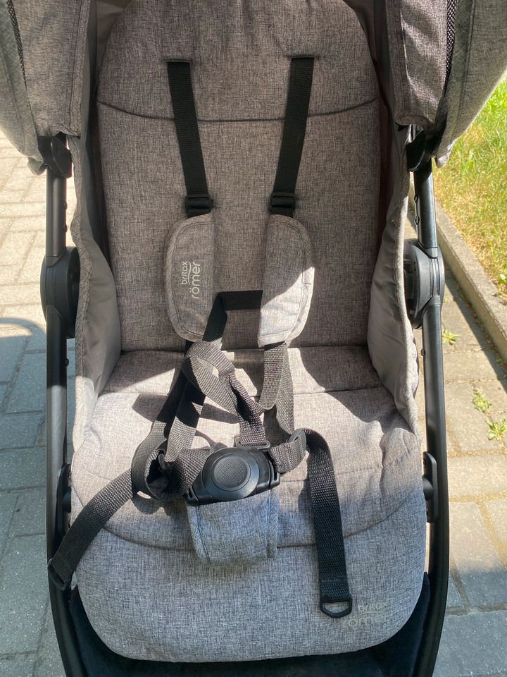 Britax Römer B agile M - Kinderbuggy in Berlin