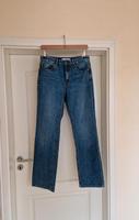 Damen grade geschnittene Jeanshose von Stradivarius in gr. 38 Nordrhein-Westfalen - Wenden Vorschau