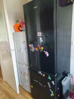 altes defektes Kühlschrank zu verschenken (Der schwarze ) Hannover - Bothfeld-Vahrenheide Vorschau