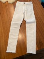 Zara Jeans skinny  Stretch weiß Größe 128 Nordrhein-Westfalen - Goch Vorschau