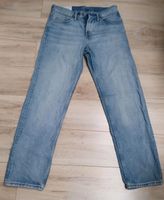 H&M Jeans blau relaxed 28/32 Hessen - Bad Hersfeld Vorschau