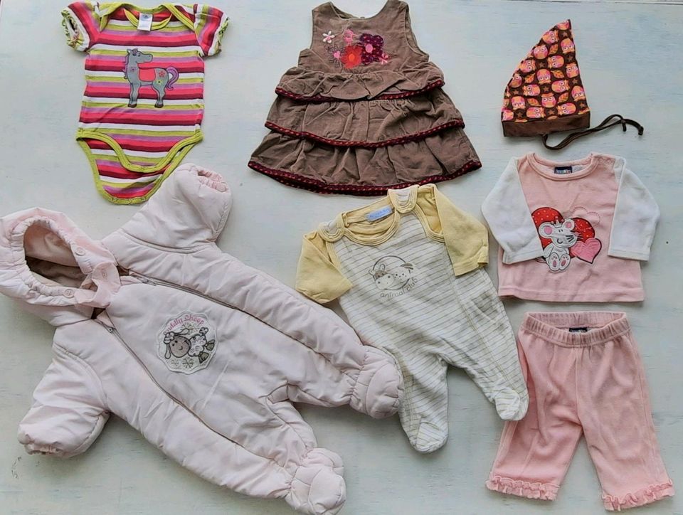 Babykleidung - Babysachen - Neugeborenenkleidung - Set in Leipzig