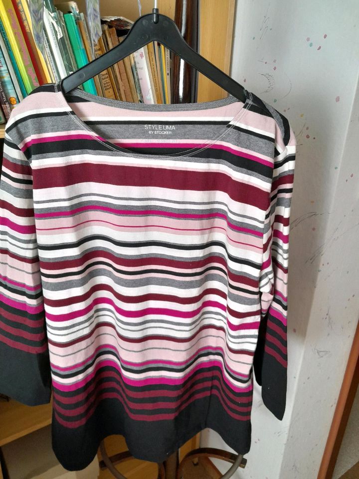 Verschiedene Pullover, T-Shirt, Bluse ab 2 Euro in Thedinghausen
