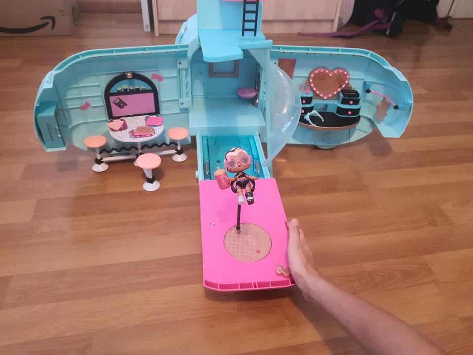 Lol glam shop bus