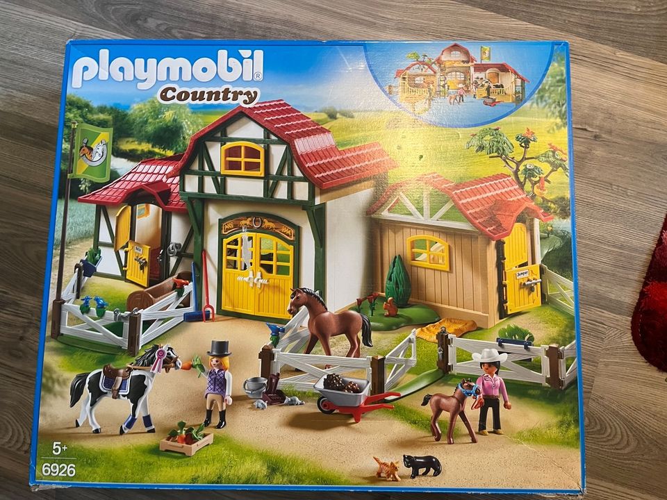 Playmobil Country großer Reiterhof mit viel Zubehör in Binzen