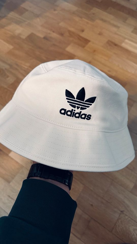 Adidas Bucket Hat / Stoffhut weiß M/L in Köln