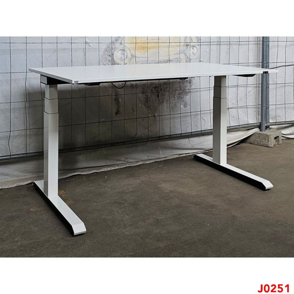 107x Schreibtisch Sedus elektrisch höhenverstellbar 140 cm Tisch in Berlin