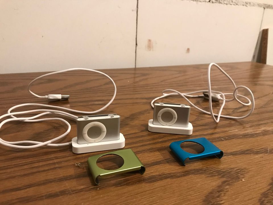 2 x Apple iPod shuffle in Heilbronn