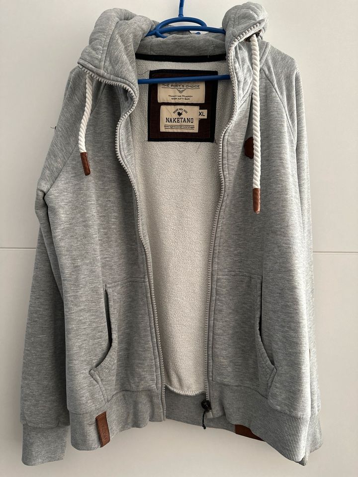 Naketano Sweatshirt Jacke XL grau in Niedersachsen - Jesteburg | eBay  Kleinanzeigen ist jetzt Kleinanzeigen