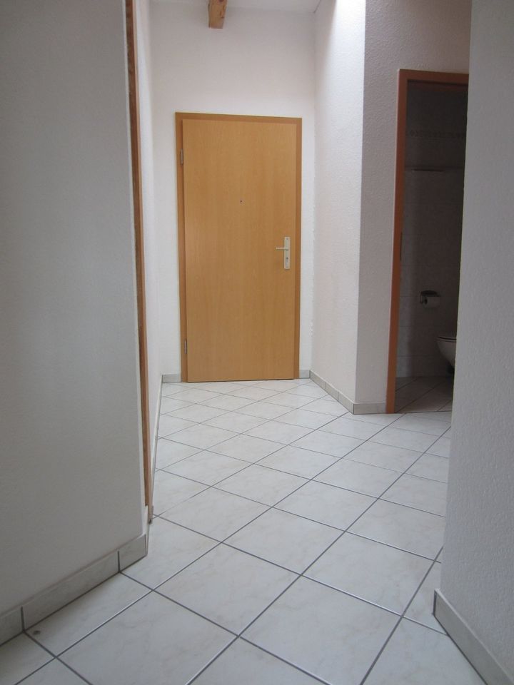 2 Zimmer-Maisonette-Wohnung mit Balkon (frei ab 8/2024) in Gera