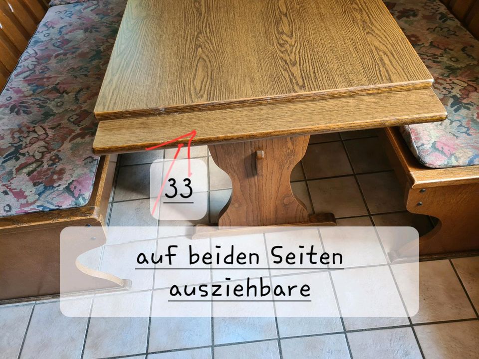 Eckbank mit Tisch und Stuhl in Bad Nauheim