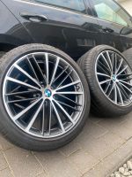 BMW 19 Zoll 5er G30 G31 V-Speiche 635 Sommerräder 6,5 mm Profil Nordrhein-Westfalen - Kerpen Vorschau
