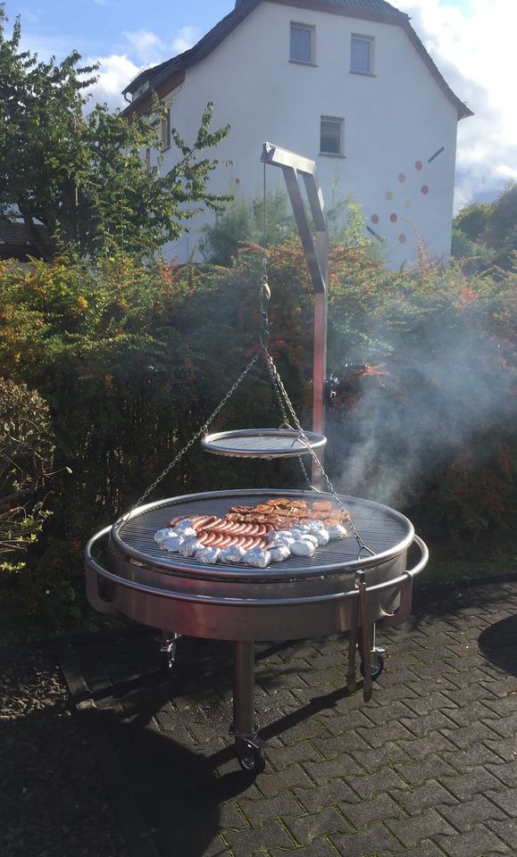 Schwenkgrill/Würstchen/Steaks/Frikadellen/Schwein/Stadtallendorf in Biedenkopf