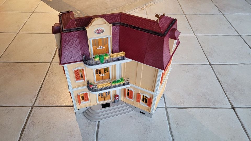 Playmobil 5302 Mein großes Puppenhaus Voll Möbliert in Allmersbach