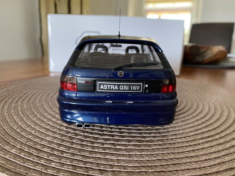 Opel Astra F 2.0 16v GSI Otto mobile 1:18 RAR sehr selten in Oberheldrungen