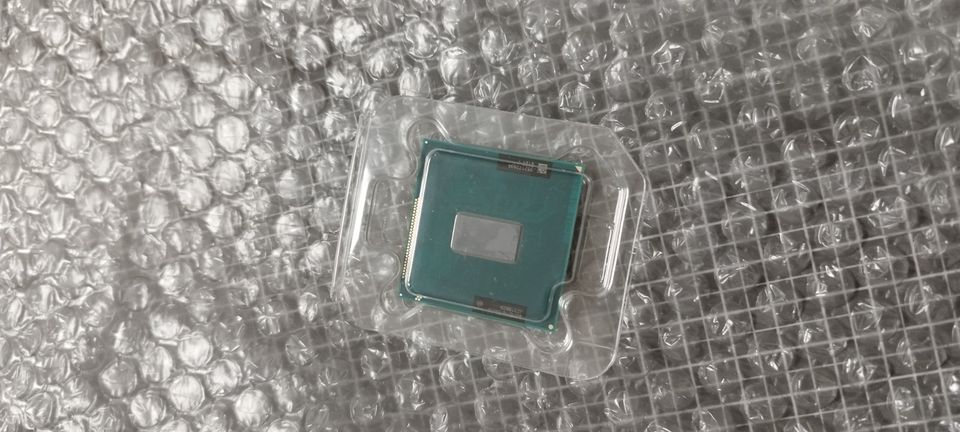 Intel Core i3-3120M 2.5GHz Laptop CPU Mobile Prozessor SR0TX in Bad Driburg