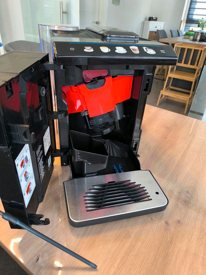 Siemens EQ 500 Kaffeevollautomat in Schiesheim