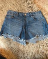Kurze Hose mit Fransen Baden-Württemberg - Balzheim Vorschau